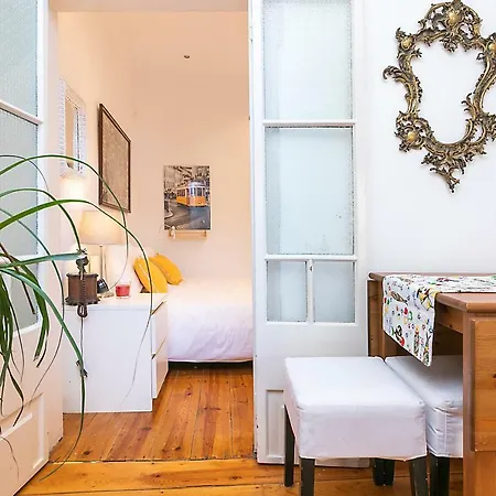 Romantic El Corte Ingles * Лиссабон