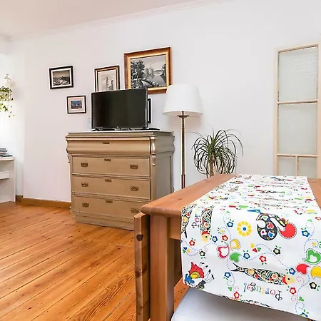 Romantic El Corte Ingles * Lisbon